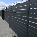 The Benefits and Drawbacks of Aluminum Fencing