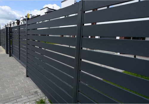 The Benefits and Drawbacks of Aluminum Fencing